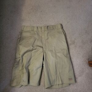 Dickies Khaki Shorts Size 38